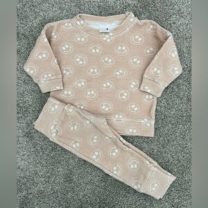 Dear Aspen Smiley Set